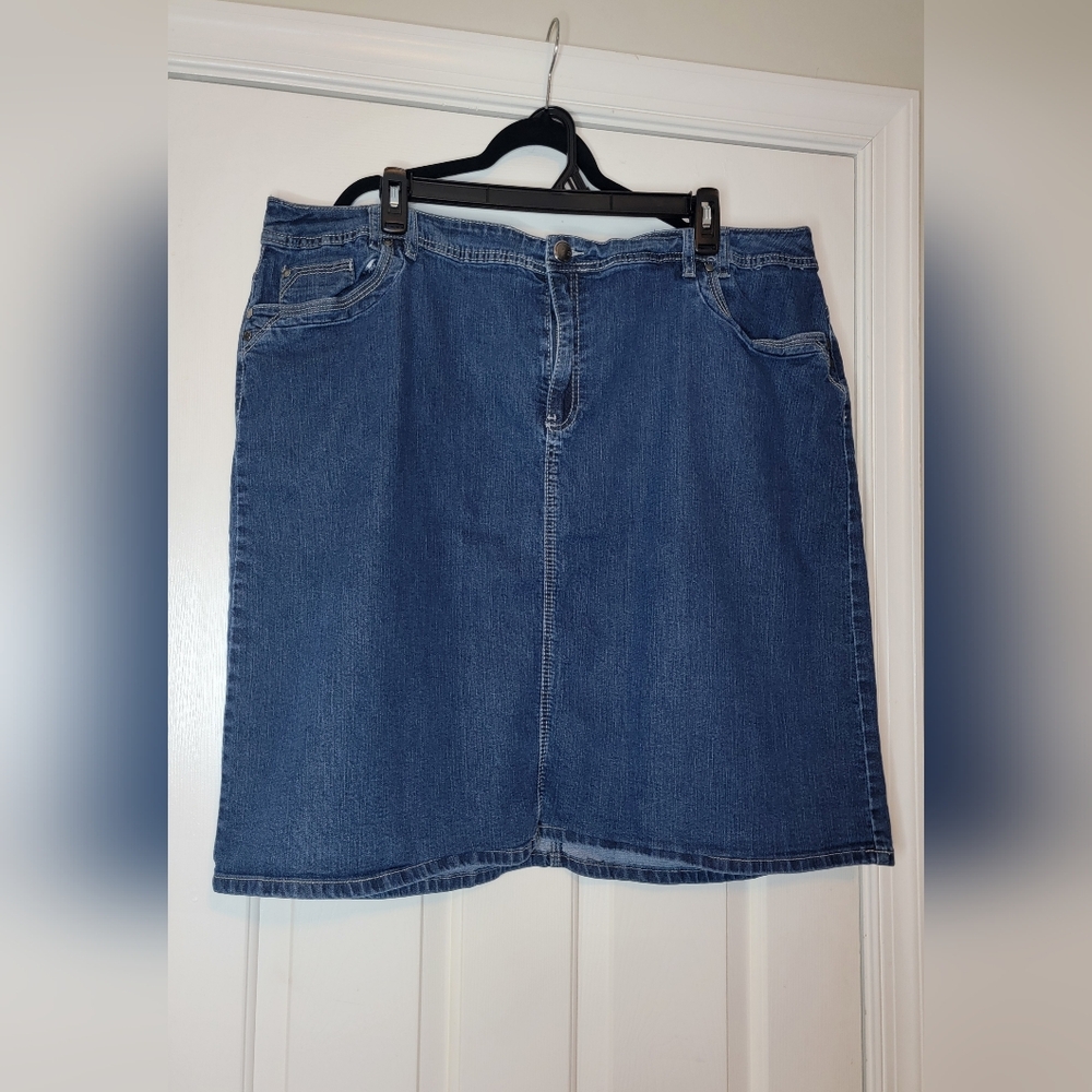 AVENUE Jean skirt - Above Knee  - Size 26